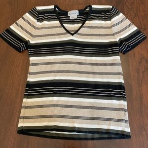 Vintage thick material striped t-shirt size medium